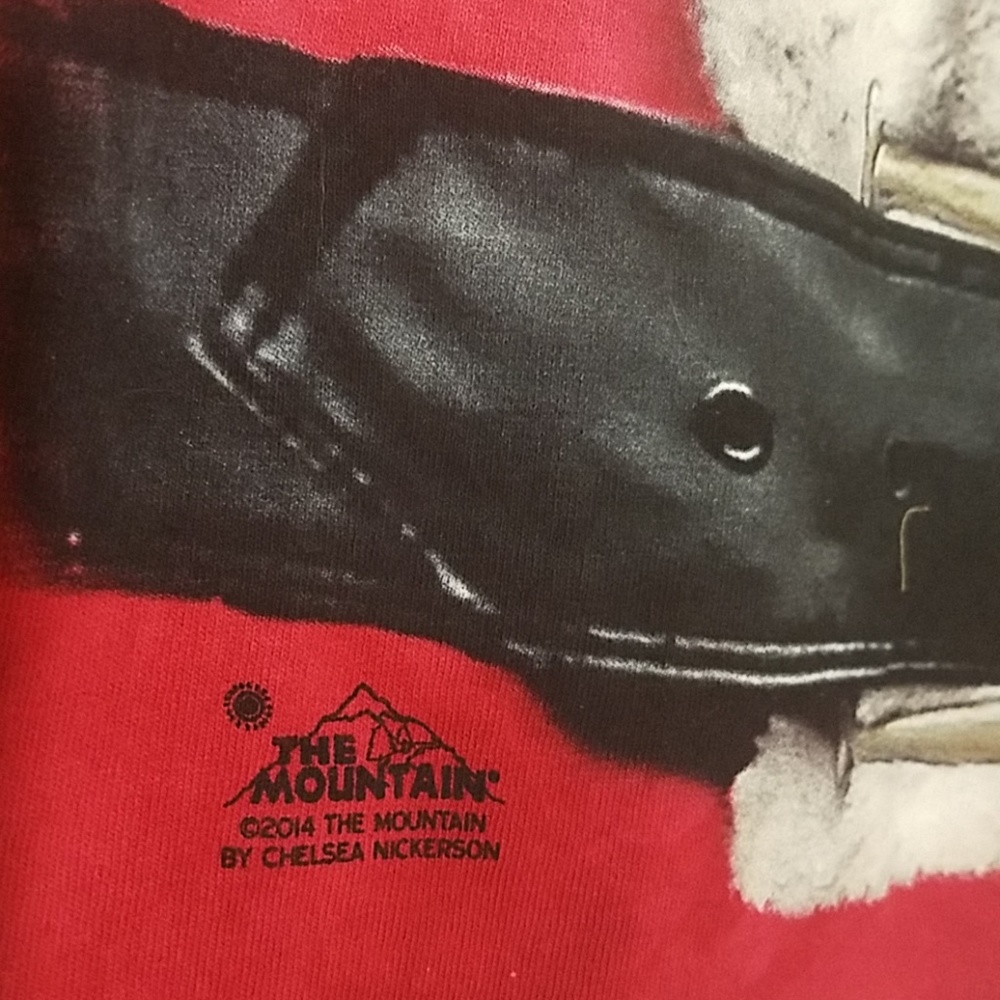 🆕️  Santa Suit Christmas T Shirt The Mountain - Picture 3 of 6